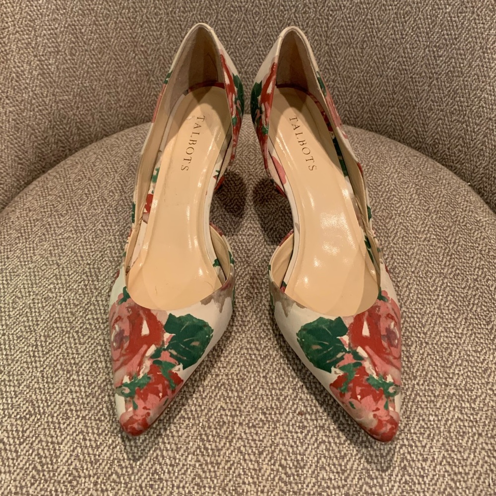 Talbots 8 Wide floral pointed toe stiletto pumps